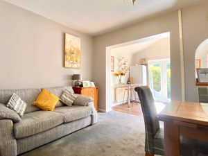 Dining Room- click for photo gallery